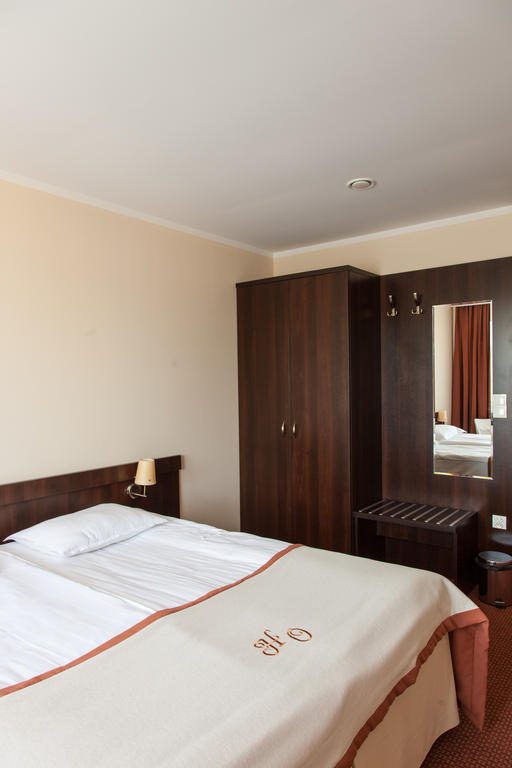 Hotel Ostrawa Водзіслав-Шльонскі Екстер'єр фото